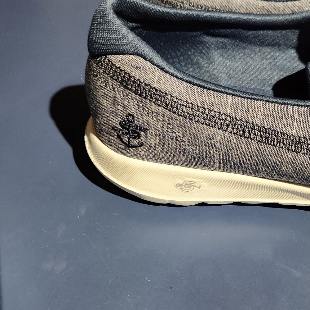 SKECHERS GOGA MAX SHOES - Picture 2 of 6